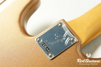 Vintera III Late 60s Precision Bass - Firemist Gold